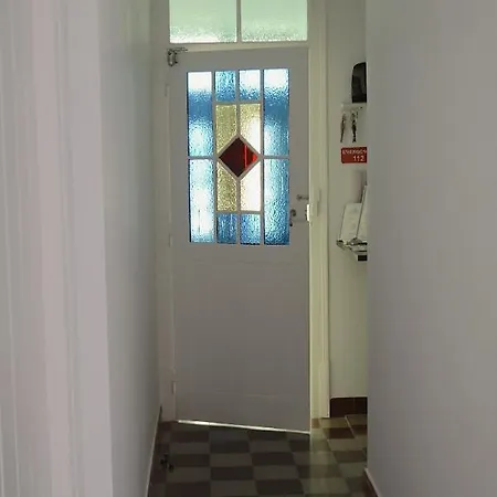 Monte Gordo Guest House *