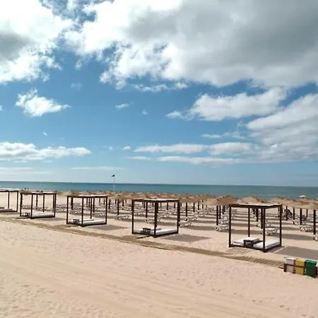 Monte Gordo Guest House Hébergement de vacances *
