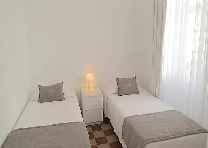 Monte Gordo Guest House Hébergement de vacances *